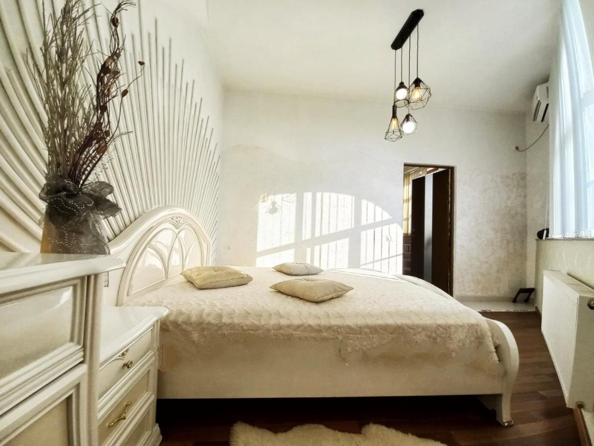 Apartment Penthouse Chisinau Bagian luar foto