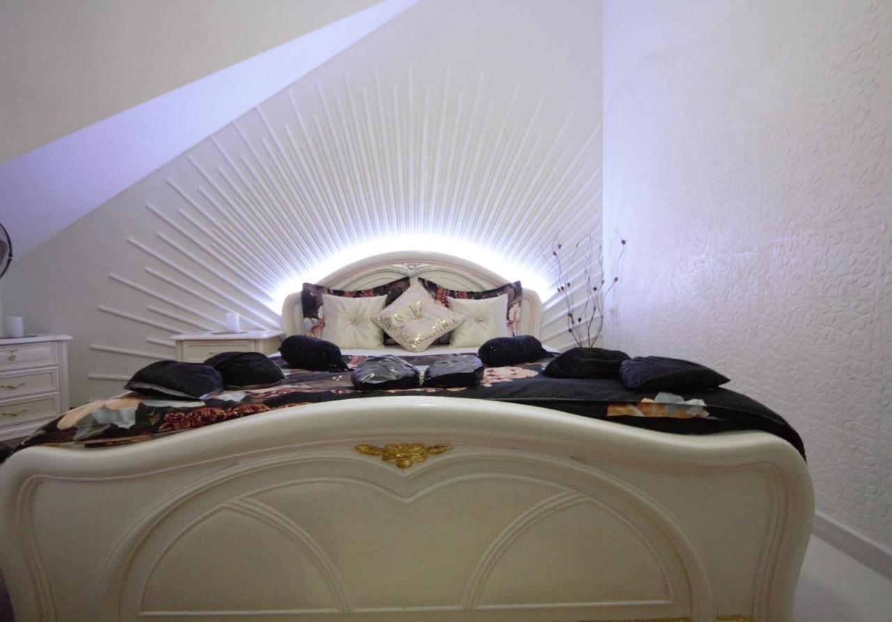 Apartment Penthouse Chisinau Bagian luar foto